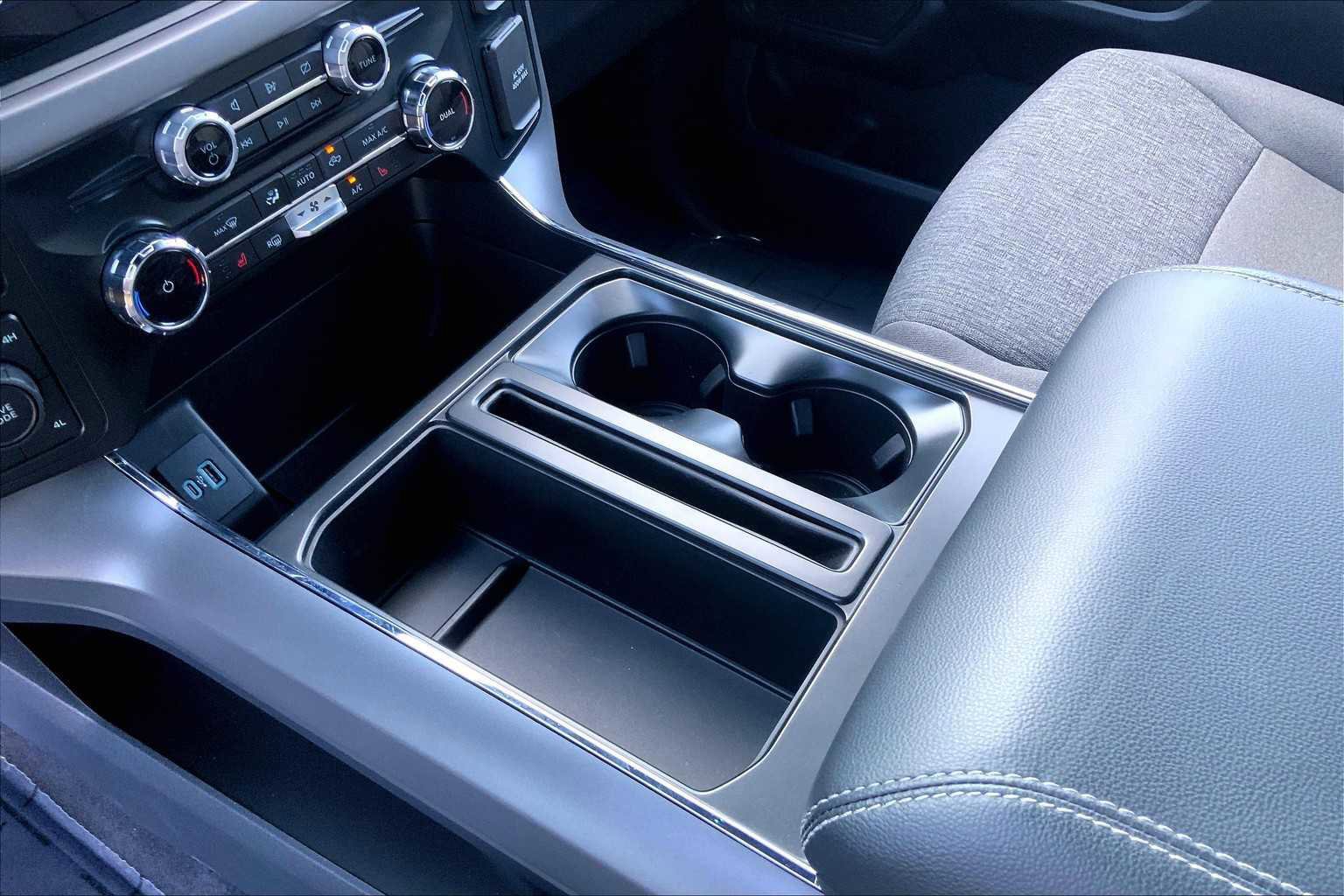 Certified 2024 Ford F150 XLT w/ Equipment Group 302A MID image 27