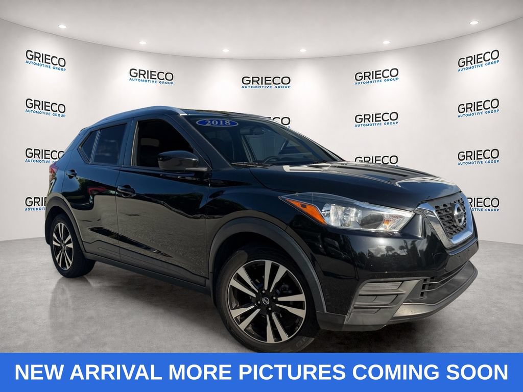 Used 2018 Nissan Kicks SV w/ Exterior Electronics Package FWD image 1