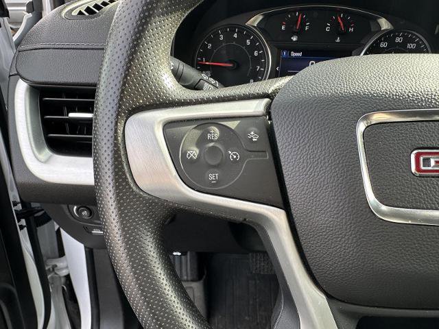 Used 2024 GMC Terrain SLE w/ Elevation Edition image 28