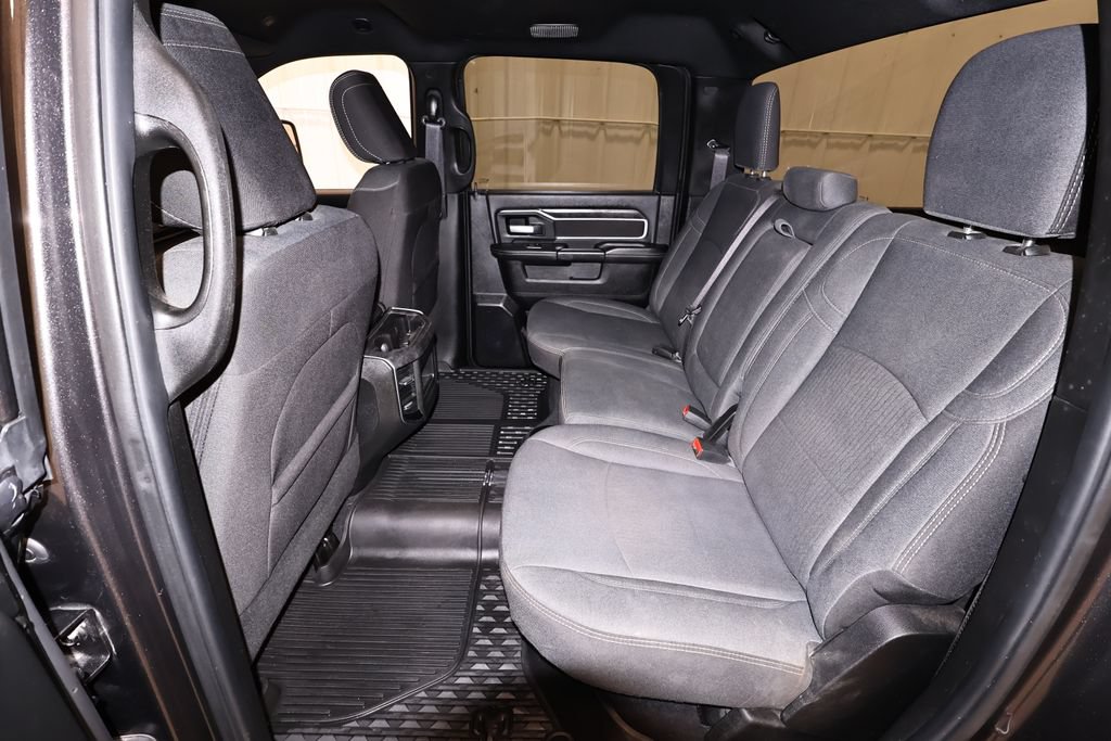Used 2024 RAM 2500 Big Horn w/ Sport Appearance Package AWD/4WD image 16