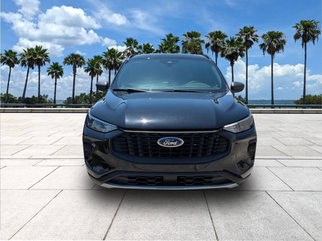 Certified 2025 Ford Escape ST-Line FWD image 2