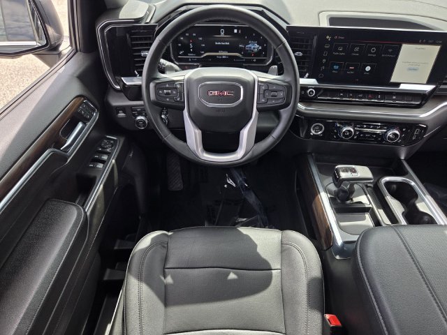 Used 2023 GMC Sierra 1500 SLT w/ SLT Premium Package AWD/4WD image 14