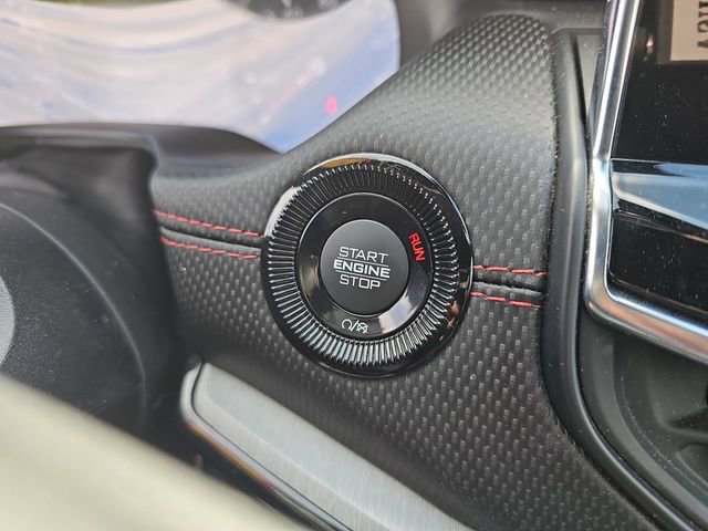 Used 2025 Jeep Compass Trailhawk AWD/4WD image 29