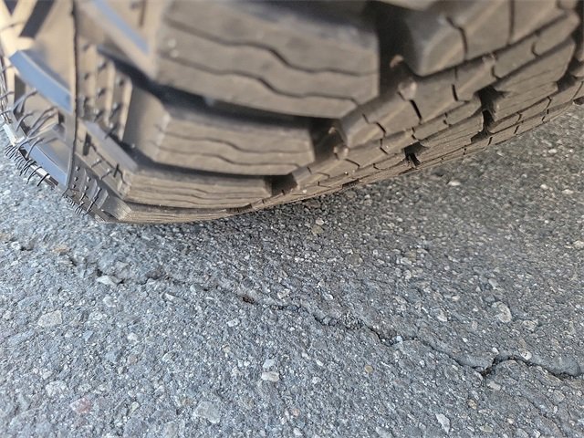 Used 2021 RAM 1500 Limited w/ Body Color Bumper Group image 32