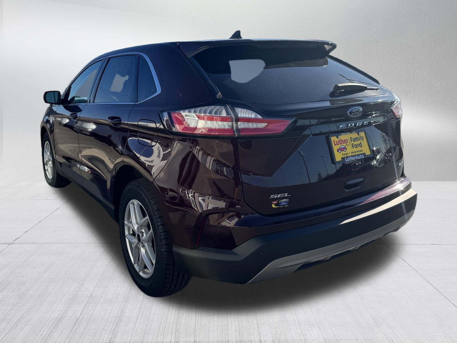 Certified 2023 Ford Edge SEL w/ Convenience Package AWD/4WD image 5