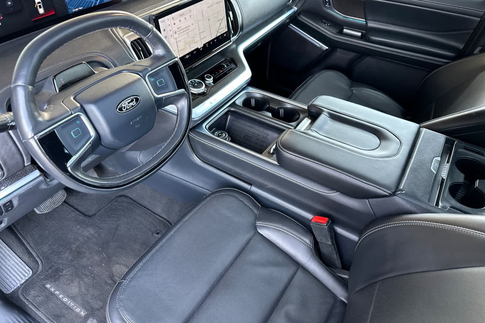 Certified 2025 Ford Expedition Max Platinum w/ Stealth Appearance Package AWD/4WD image 11