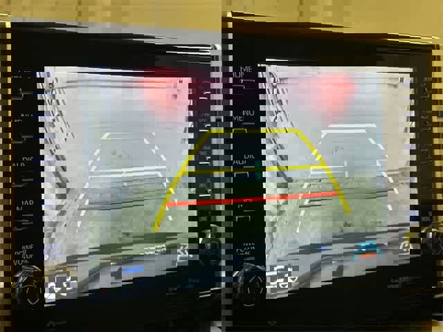 Used 2022 Toyota RAV4 XLE w/ Convenience Package image 17