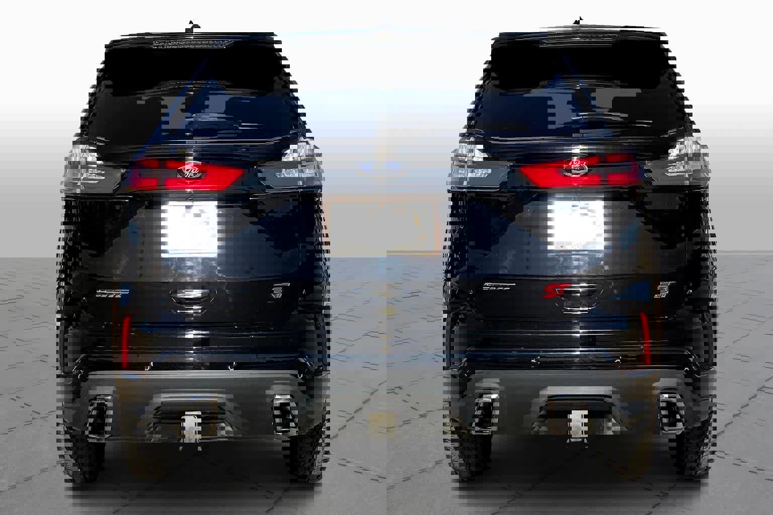 Certified 2020 Ford Edge ST w/ Cold Weather Package image 2