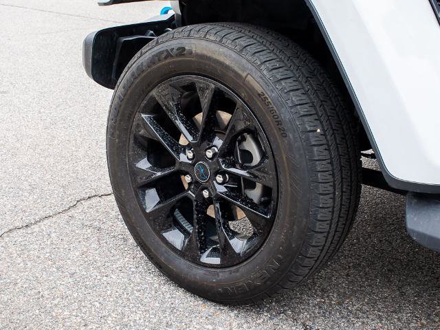 Used 2024 Jeep Wrangler Unlimited Sahara AWD/4WD image 5