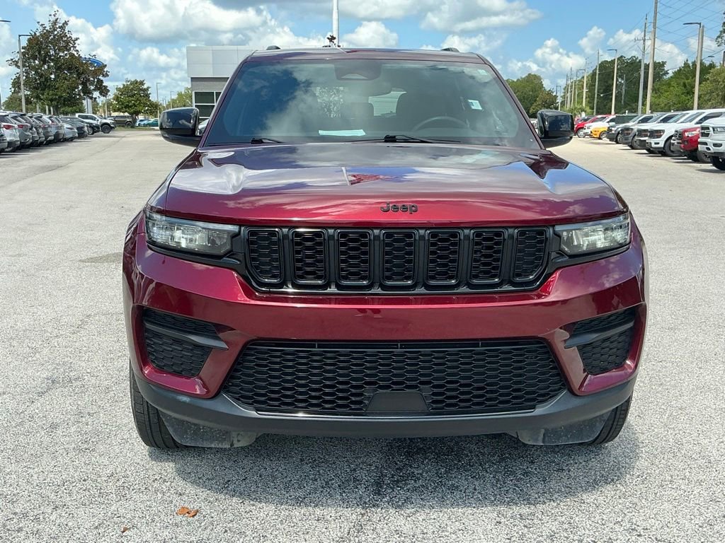 Used 2024 Jeep Grand Cherokee Altitude AWD/4WD image 14