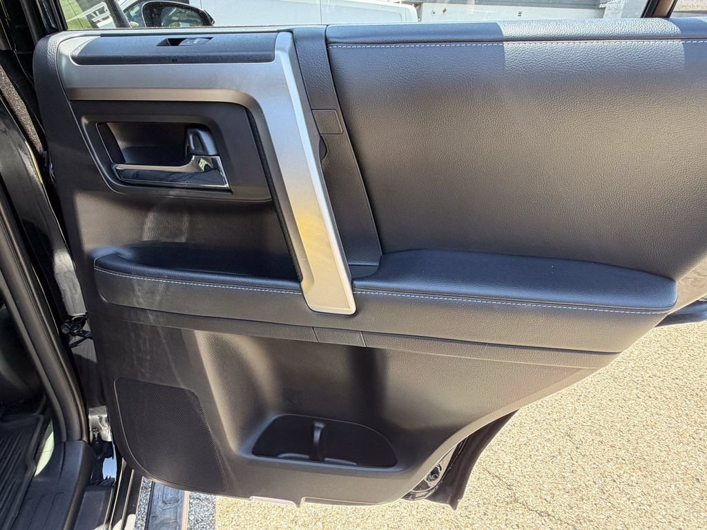 Used 2024 Toyota 4Runner SR5 Premium w/ Moonroof Package AWD/4WD image 16