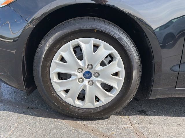 Certified 2019 Ford Fusion S FWD image 11