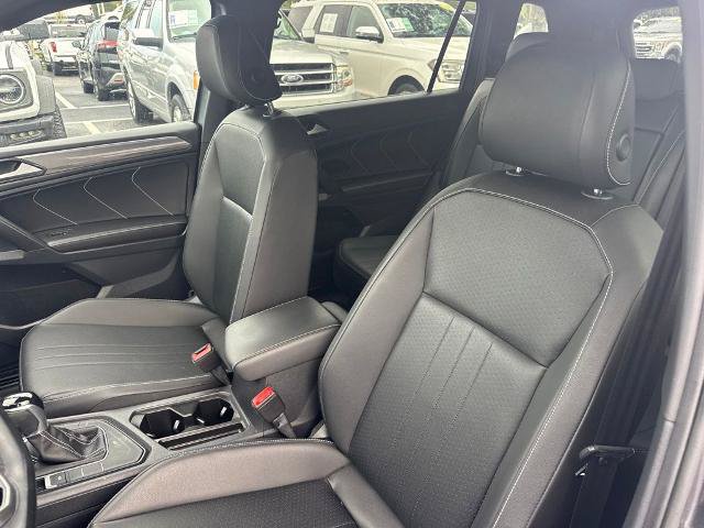 Used 2023 Volkswagen Tiguan SE R-Line FWD image 10