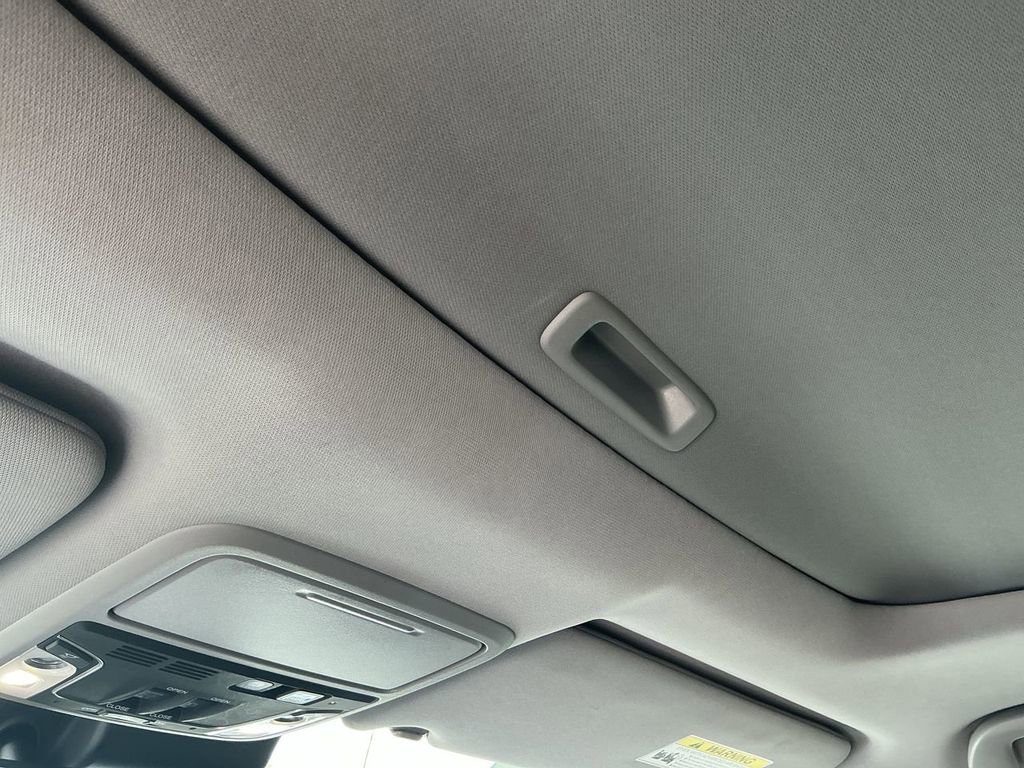 Used 2019 Honda Pilot Elite image 18