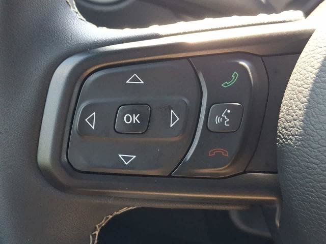 Used 2025 Jeep Gladiator Mojave w/ Convenience Group AWD/4WD image 23