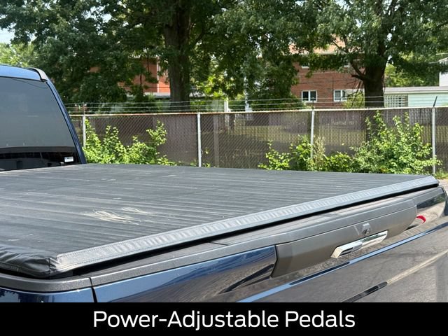Certified 2019 Ford F250 XLT w/ XLT Premium Package AWD/4WD image 19