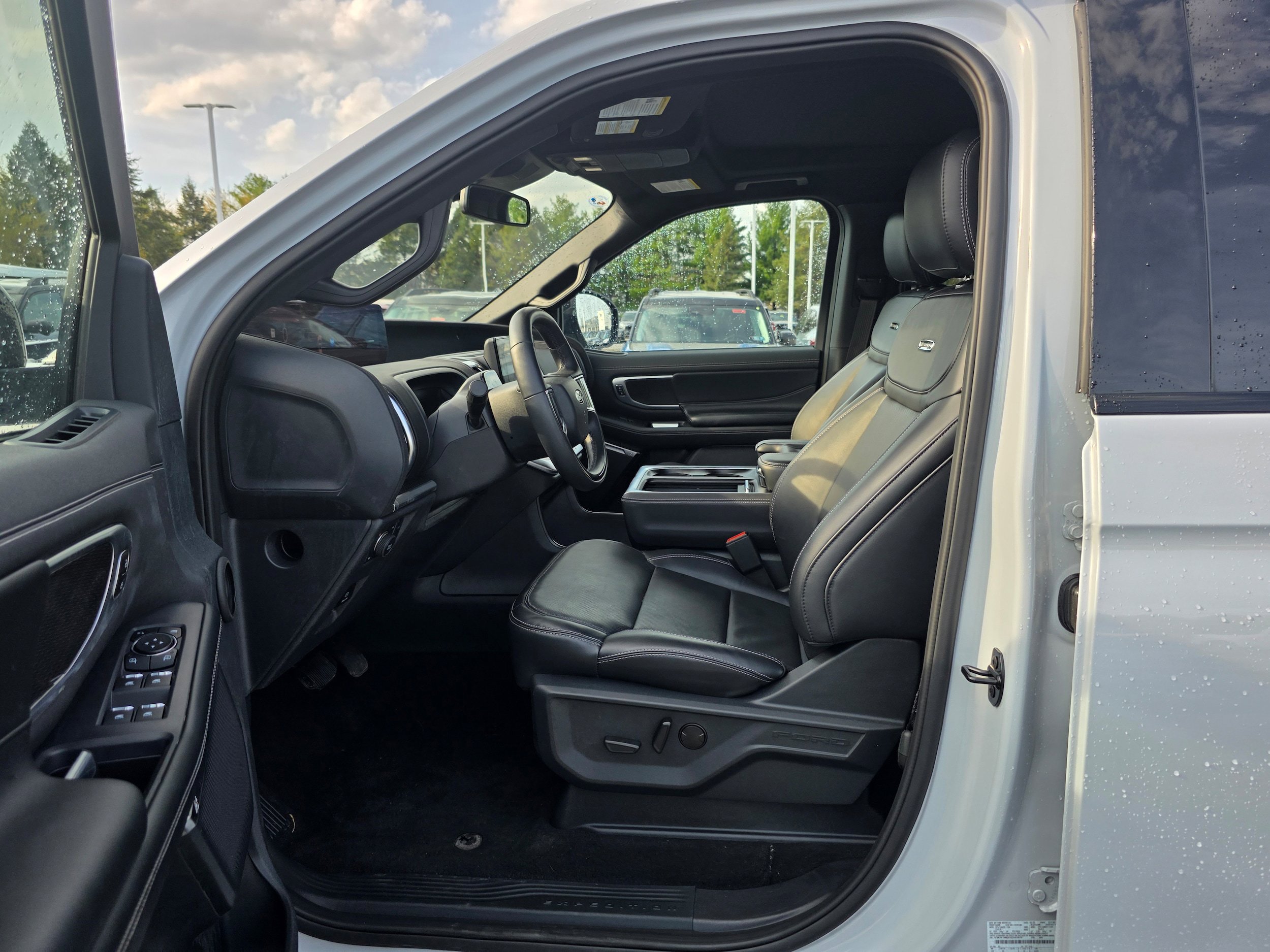 Certified 2025 Ford Expedition Max Platinum w/ Stealth Appearance Package AWD/4WD image 20