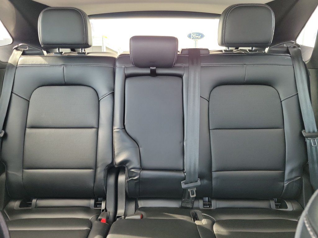Certified 2023 Ford Escape Platinum AWD/4WD image 18