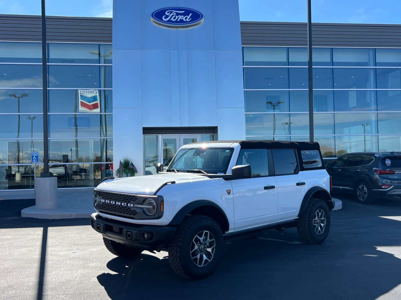 Certified 2023 Ford Bronco Badlands image 1