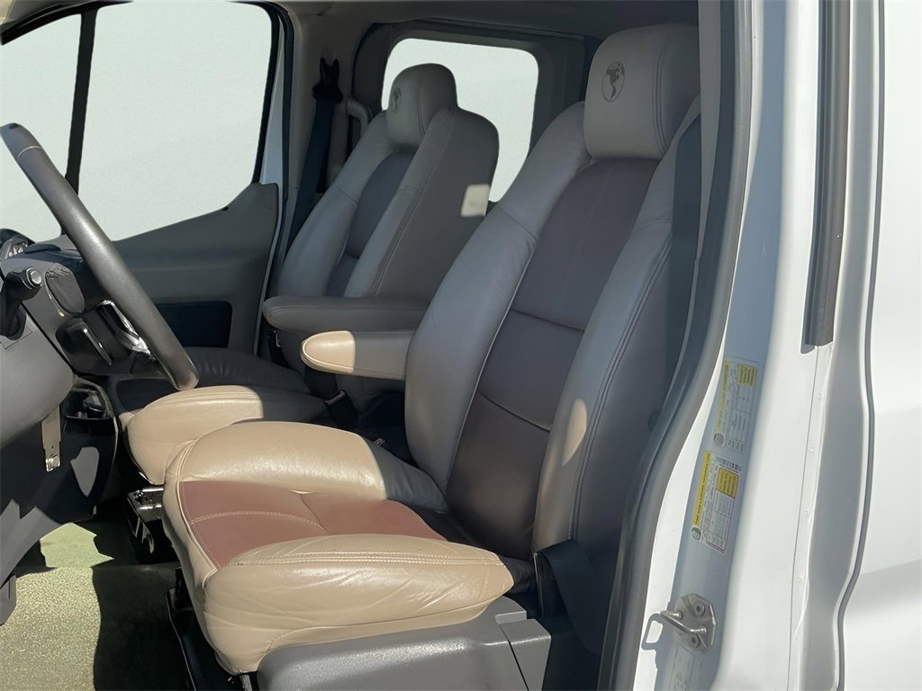 Certified 2017 Ford Transit 150 XLT image 38