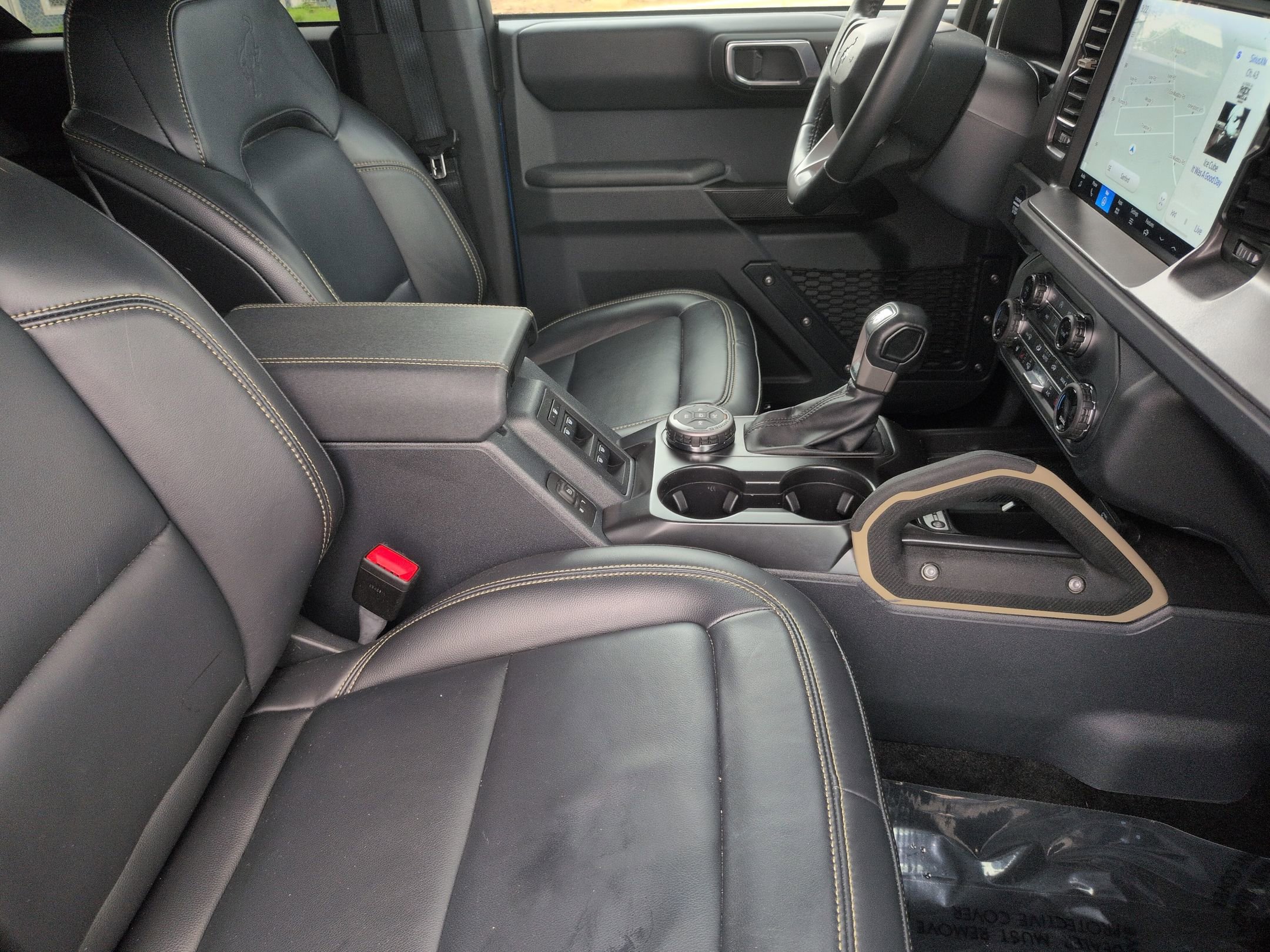 Certified 2025 Ford Bronco Badlands AWD/4WD image 36