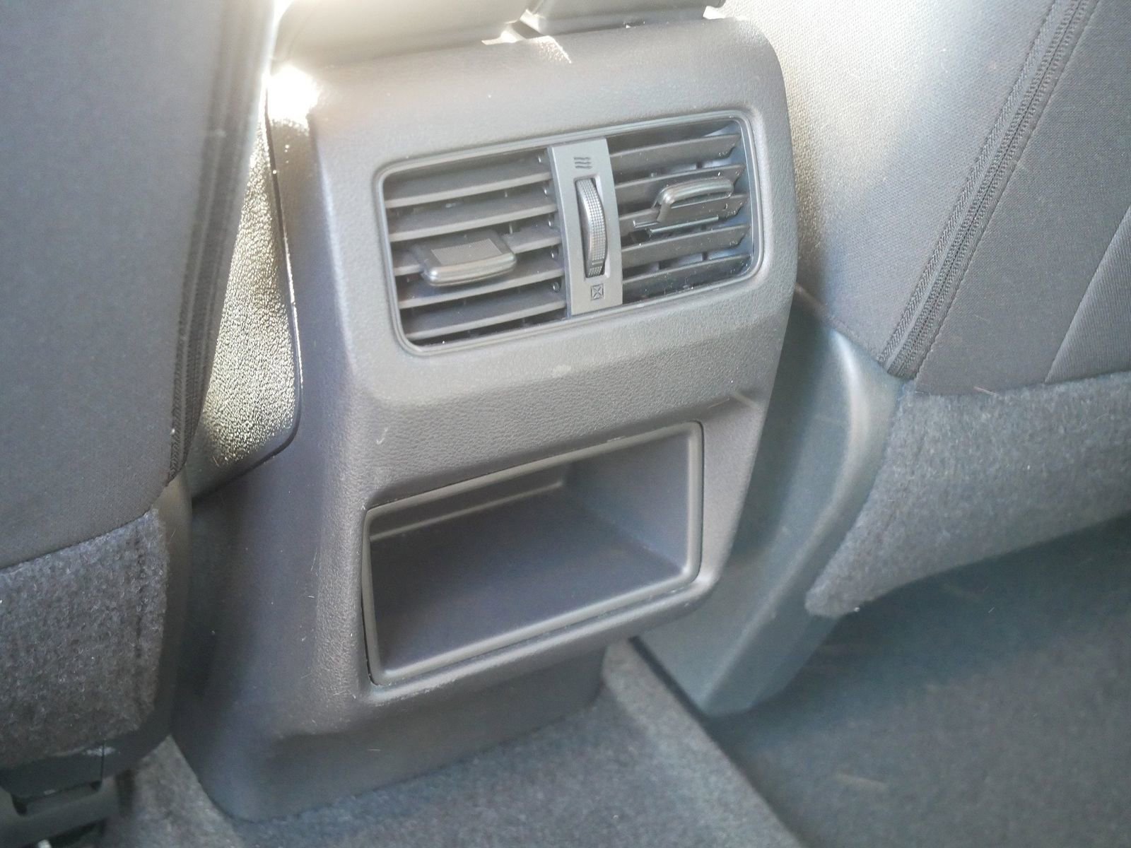 Used 2024 Nissan Rogue S AWD/4WD image 21