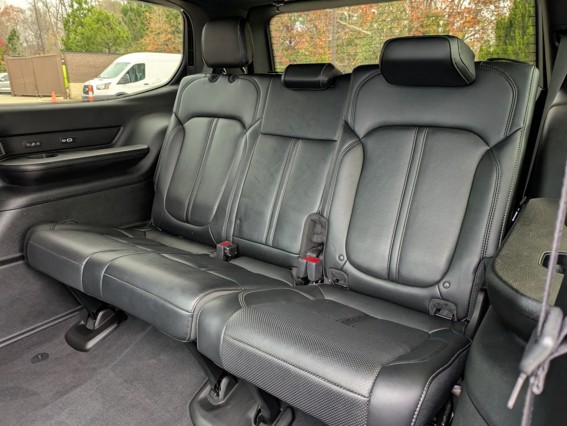 Used 2024 Jeep Wagoneer Series III w/ Premium Group I image 29