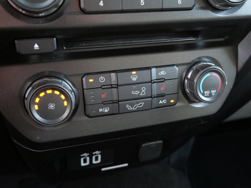 Certified 2018 Ford F150 XLT w/ Equipment Group 302A Luxury AWD/4WD image 20