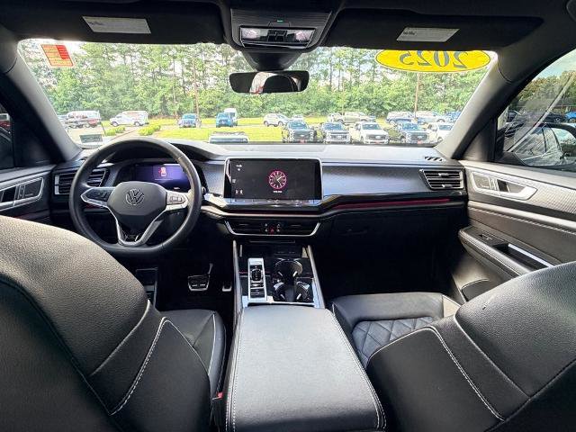 Used 2025 Volkswagen Atlas Cross Sport SEL Premium R-Line image 12