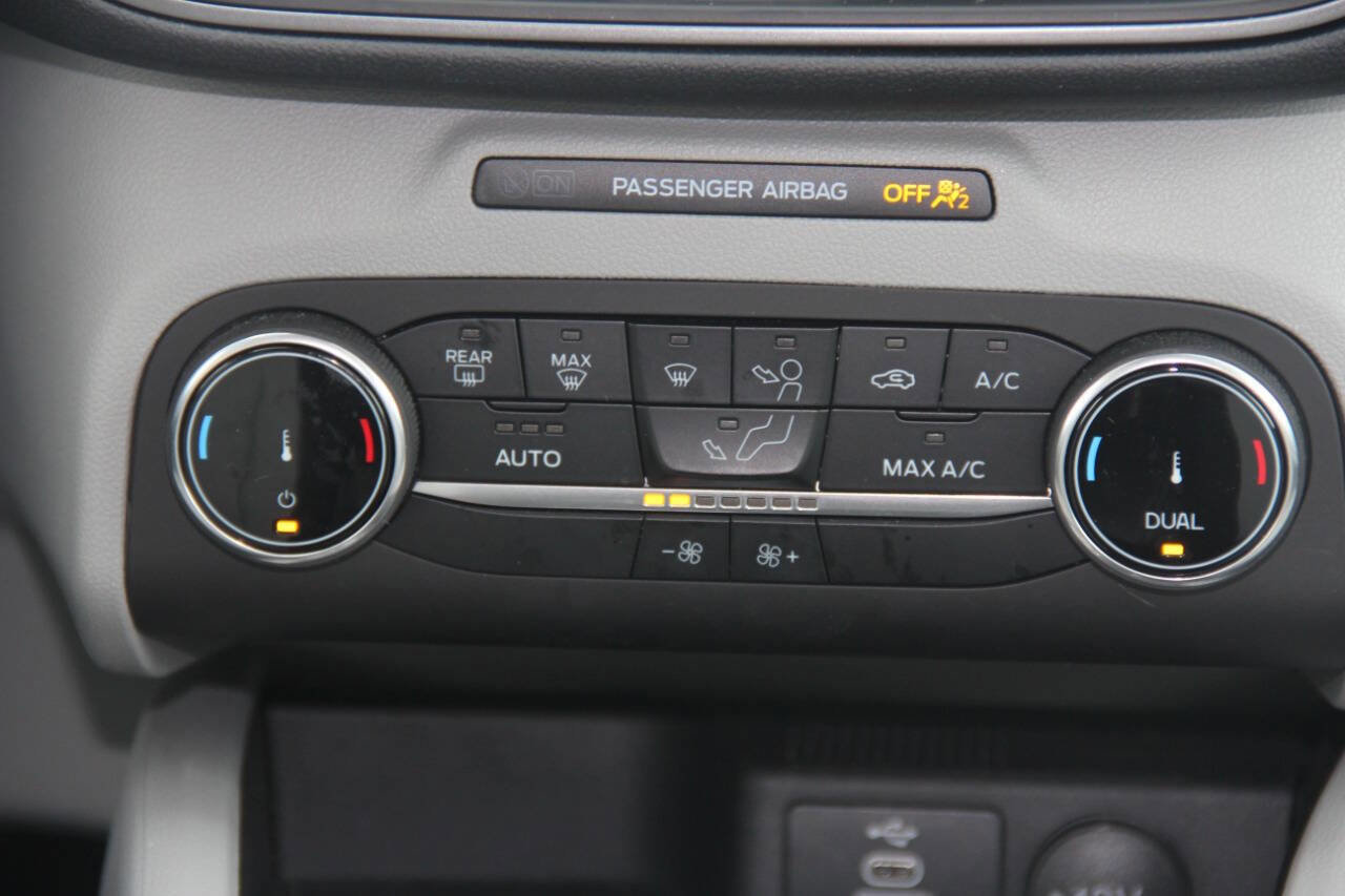 Certified 2025 Ford Escape Active image 42