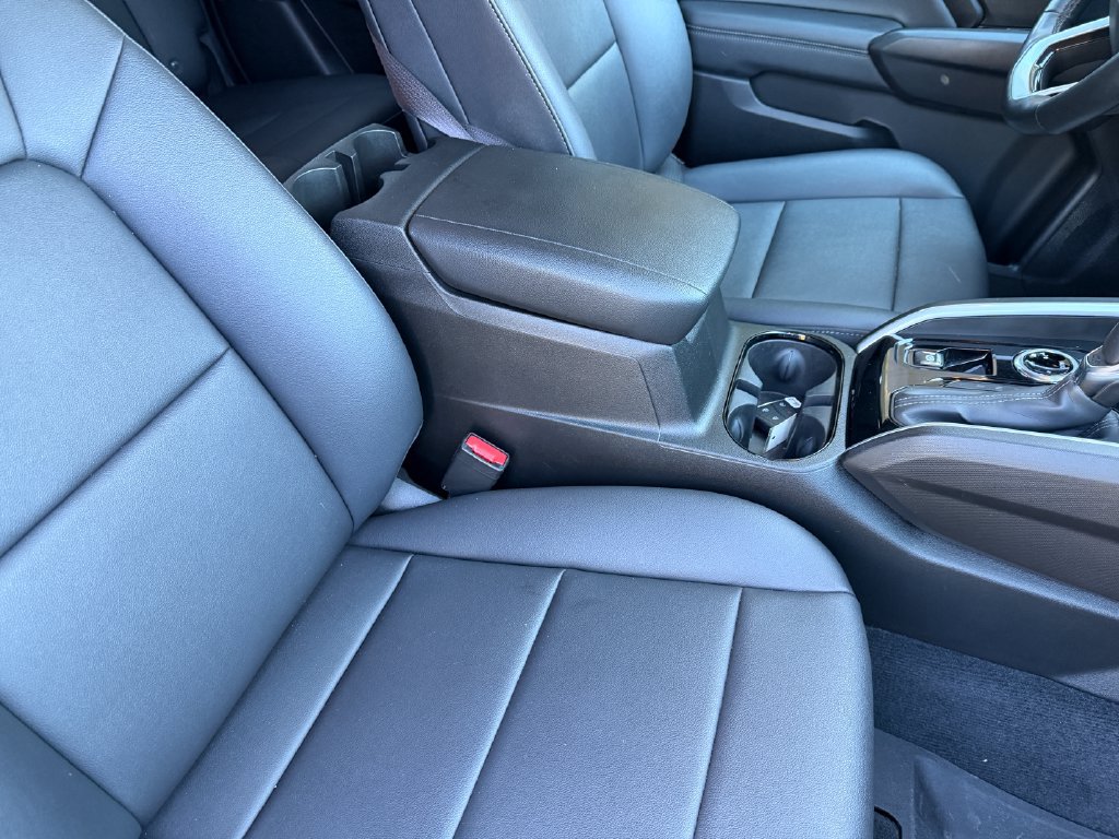 Used 2024 Chevrolet Colorado LT w/ LT Convenience Package III AWD/4WD image 10