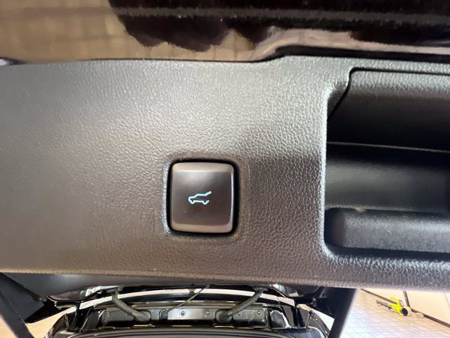 Certified 2022 Ford Escape SEL w/ SEL Stealth AWD Package image 22