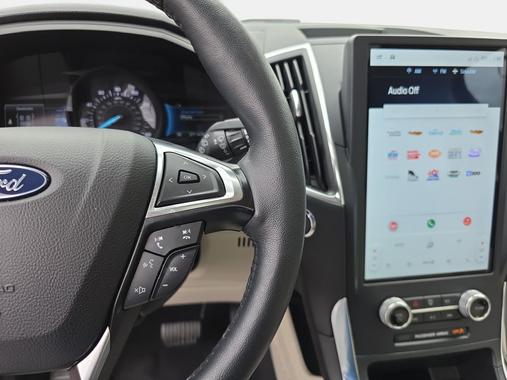 Certified 2023 Ford Edge Titanium AWD/4WD image 16