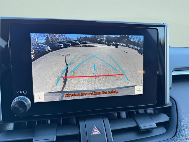 Used 2023 Toyota RAV4 XLE AWD/4WD image 8