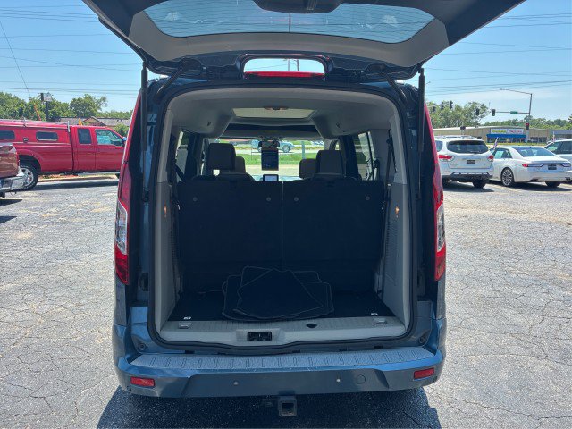 Certified 2022 Ford Transit Connect Titanium w/ Trailer Tow Package FWD image 12