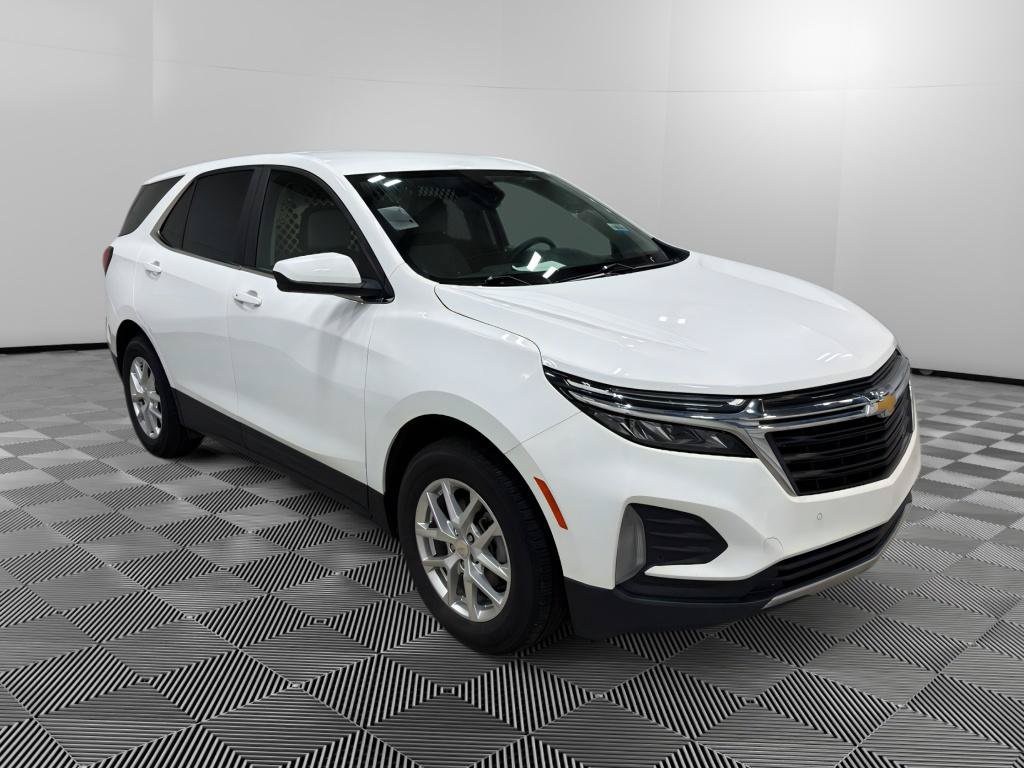 Used 2024 Chevrolet Equinox LT FWD image 2