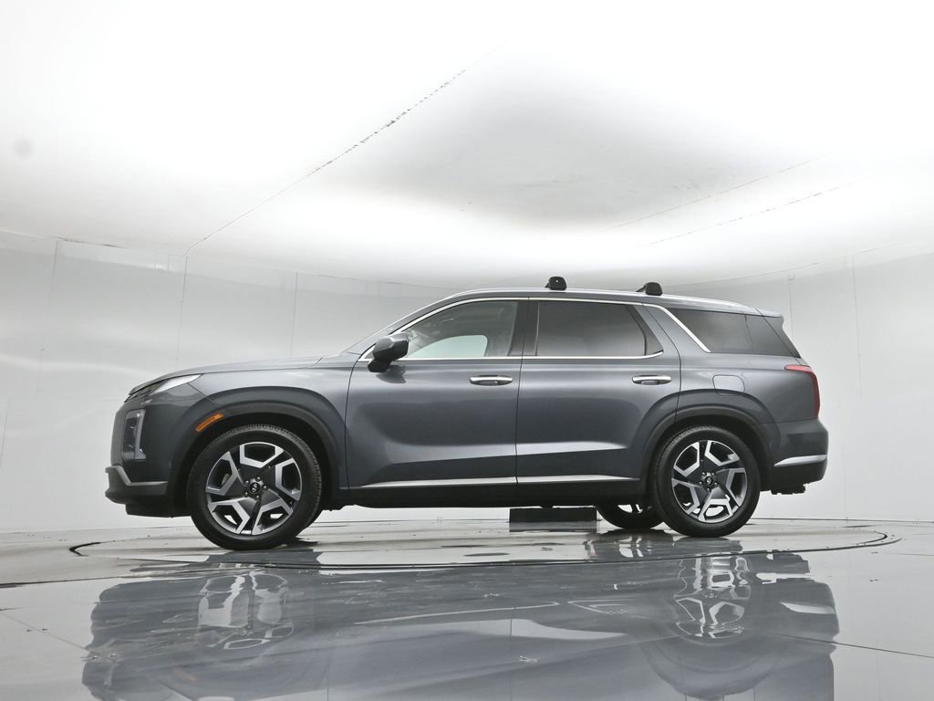 Used 2023 Hyundai Palisade Limited w/ Cargo Package AWD/4WD image 23