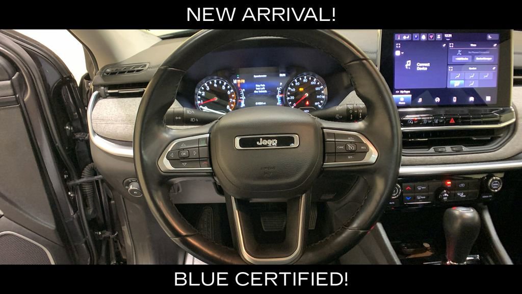 Used 2022 Jeep Compass Latitude w/ Sun and Sound Group AWD/4WD image 31