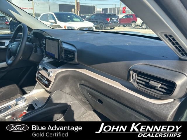 Certified 2023 Ford Explorer XLT image 31