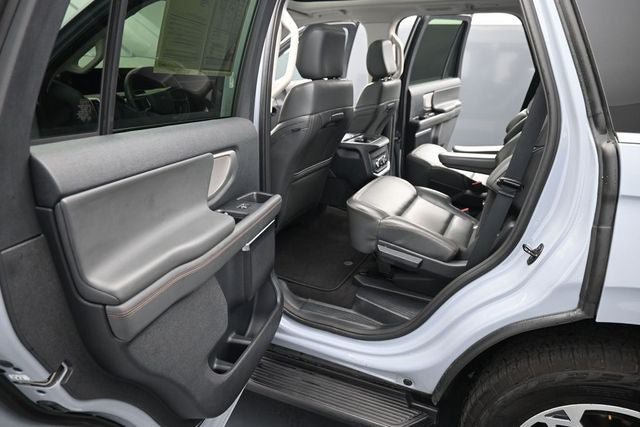 Certified 2025 Ford Expedition Active AWD/4WD image 17