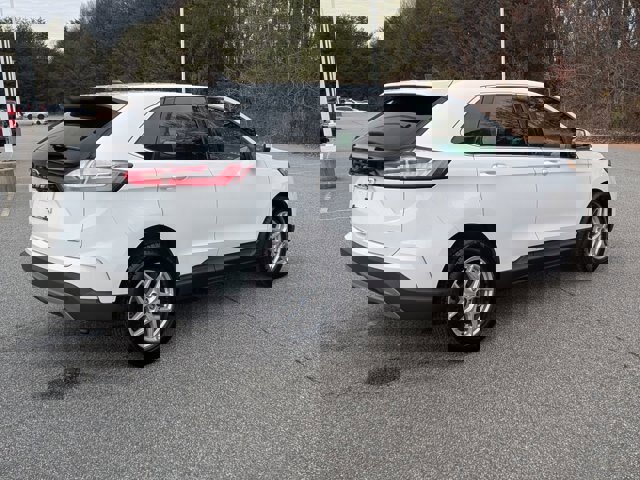 Certified 2022 Ford Edge SEL image 4