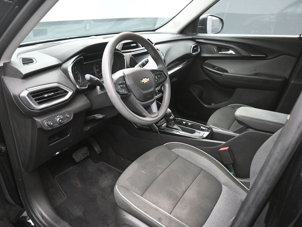 Used 2023 Chevrolet TrailBlazer LT w/ Convenience Package image 19