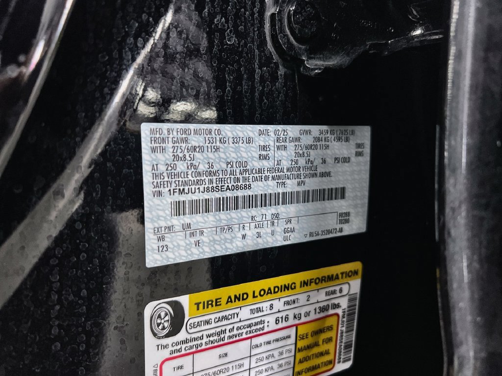 Certified 2025 Ford Expedition Active AWD/4WD image 42