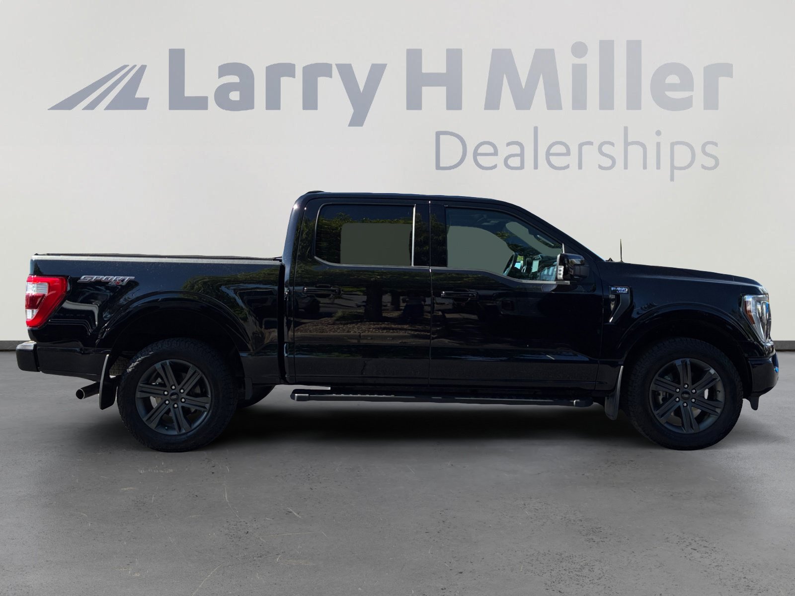 Certified 2023 Ford F150 Lariat w/ Equipment Group 502A High AWD/4WD image 6