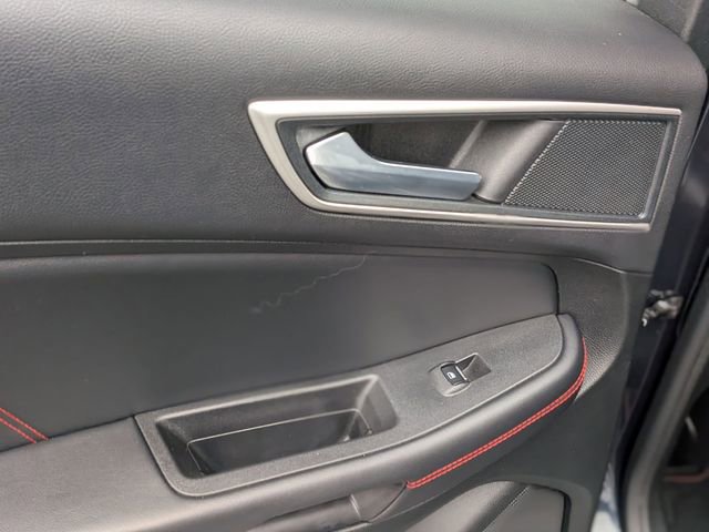 Certified 2024 Ford Edge ST-Line AWD/4WD image 26