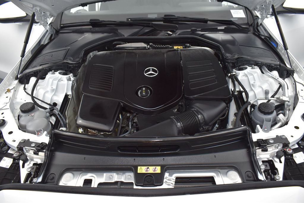 Used 2025 Mercedes-Benz C 300 Sedan image 27