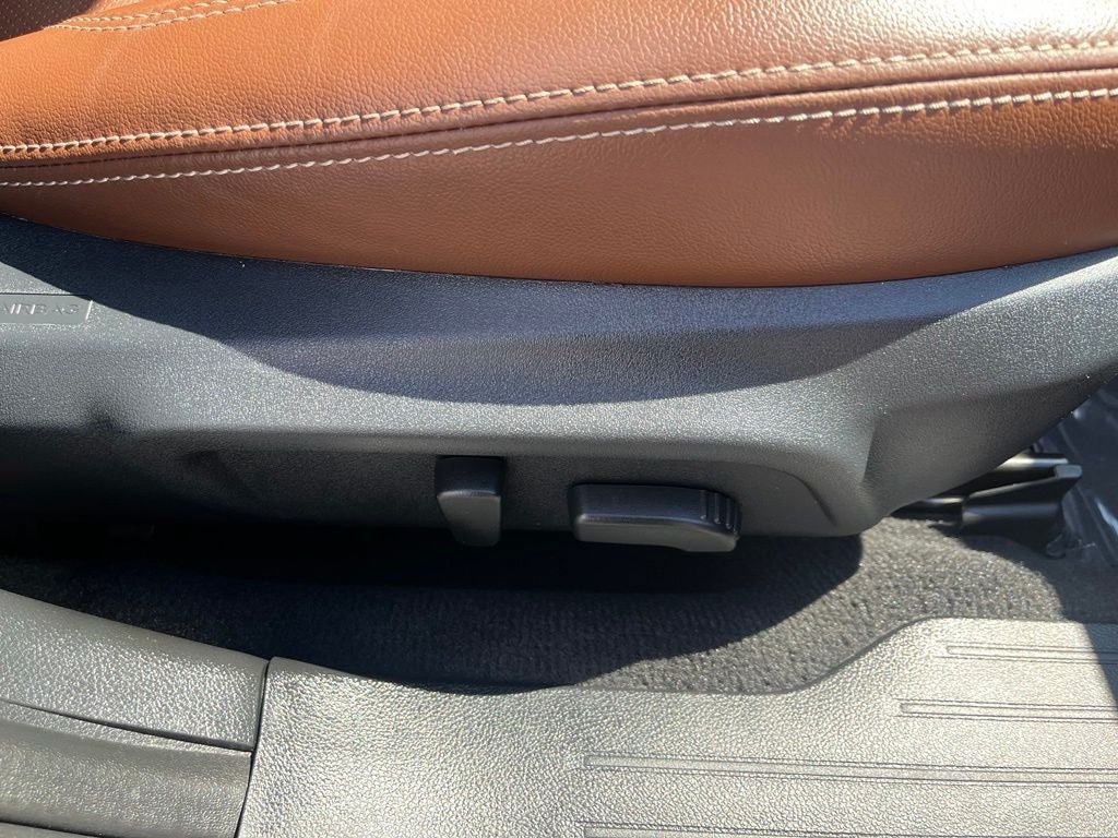 Used 2018 Subaru Outback 2.5i Touring AWD/4WD image 22