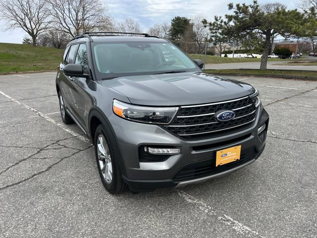 Certified 2023 Ford Explorer XLT w/ Equipment Group 202A AWD/4WD image 11