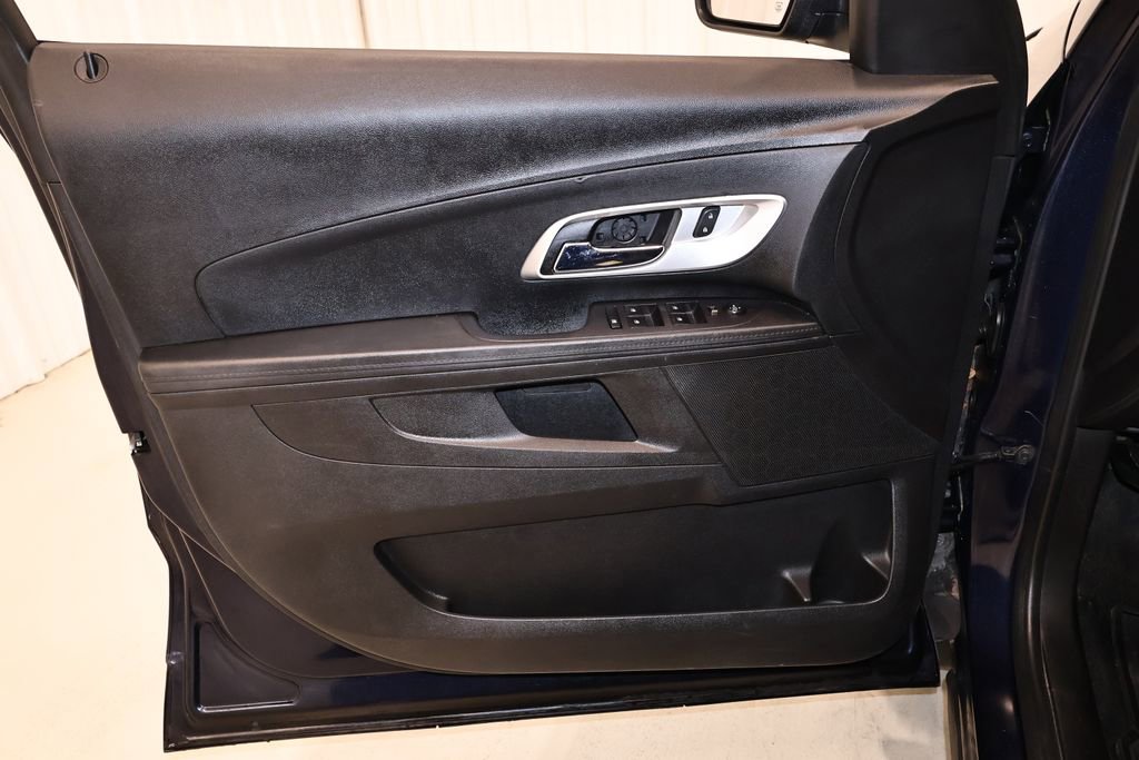 Used 2017 Chevrolet Equinox LT w/ Convenience Package FWD image 11