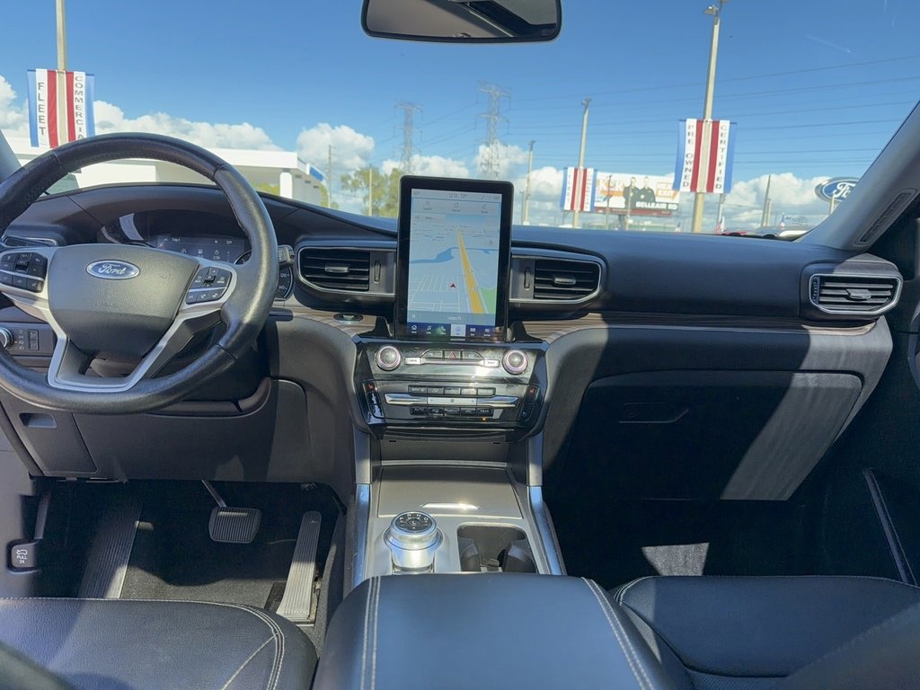 Certified 2022 Ford Explorer Limited w/ Limited Technology Package image 31